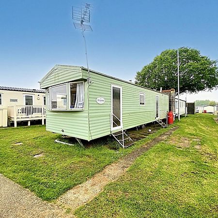 Highfield Grange, Orchards Villa Little Clacton Exteriör bild
